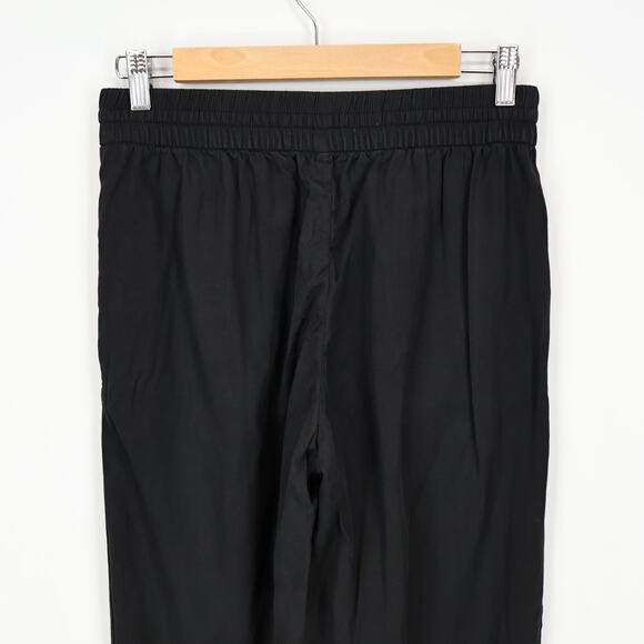 Everlane Women's Tapered Pant in Butterlite Black Size Small NWOT - Picture 6 of 7